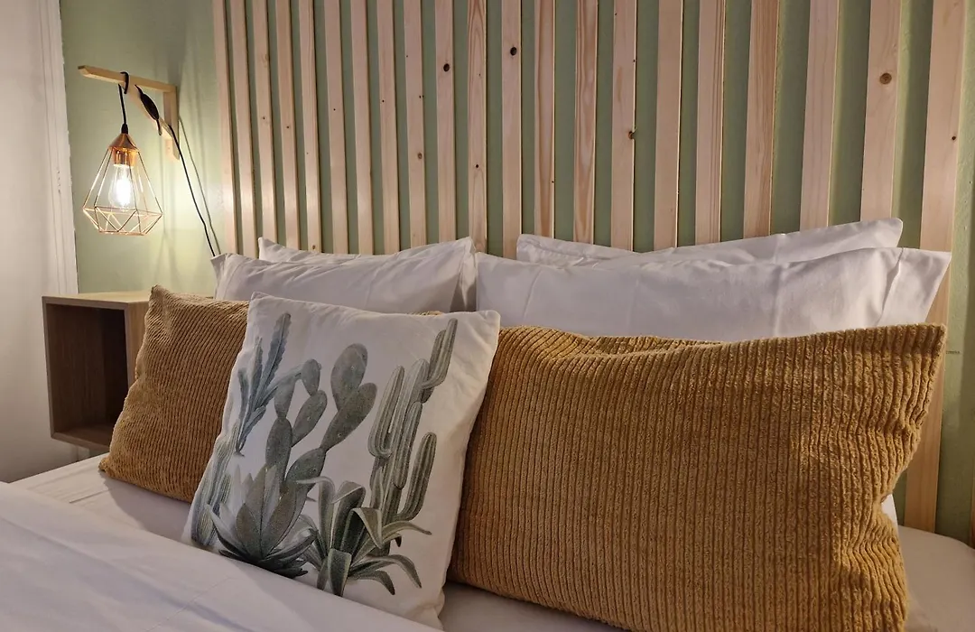 Bea'S Bed & Breakfast-1